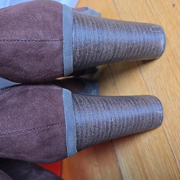 G by GUESS, Dark Brown Fabric Knee-High Boots, 4" Block Heel, Women's 7M - Picture 7 of 16